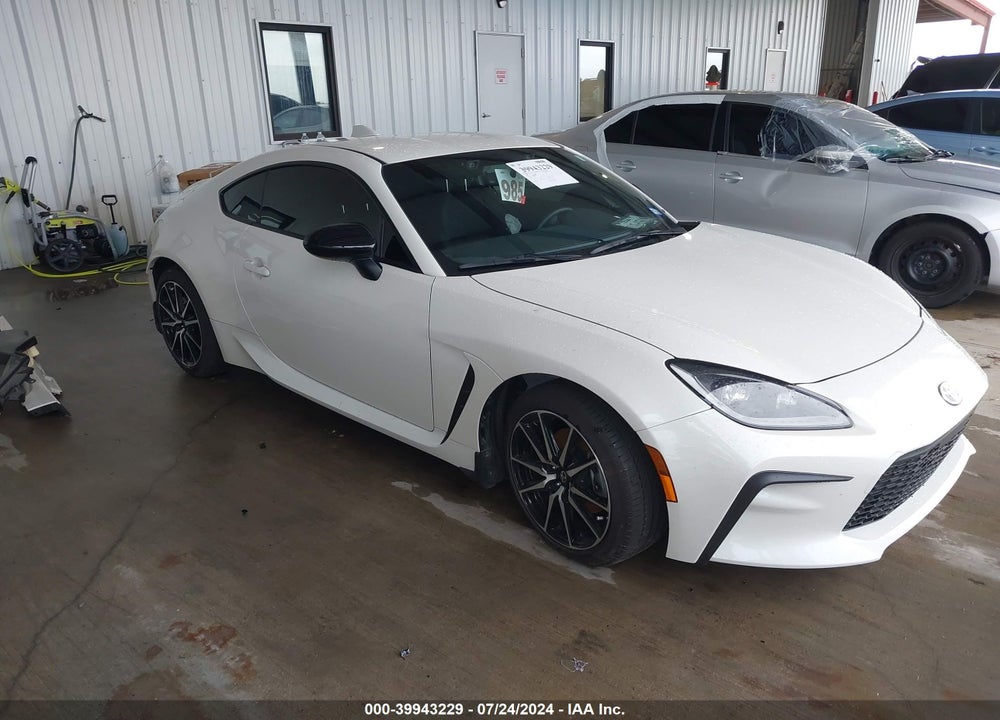 2023 TOYOTA GR86 VIN: JF1ZNBC13P8762684