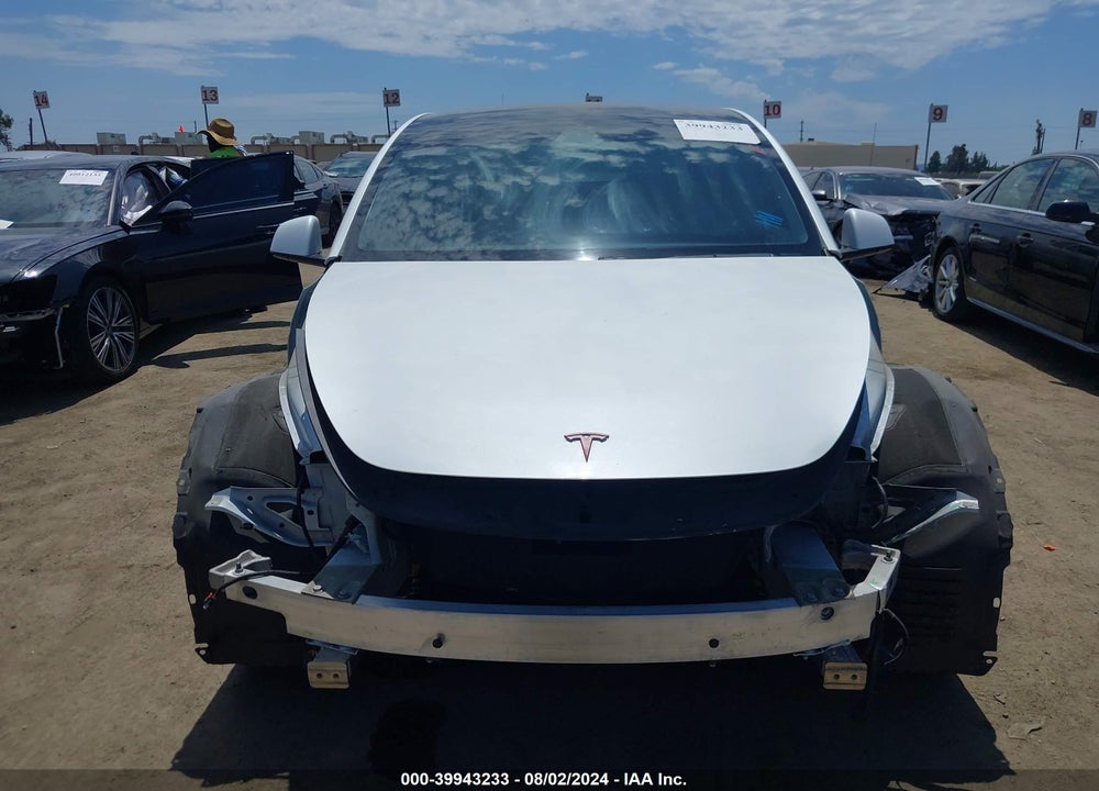 2020 TESLA MODEL Y LONG RANGE DUAL MOTOR ALL-WHEEL DRIVE VIN: 5YJYGDEE4LF029811