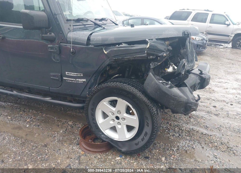 2018 JEEP WRANGLER JK UNLIMITED SPORT S 4X4 VIN: 1C4BJWDG6JL860680