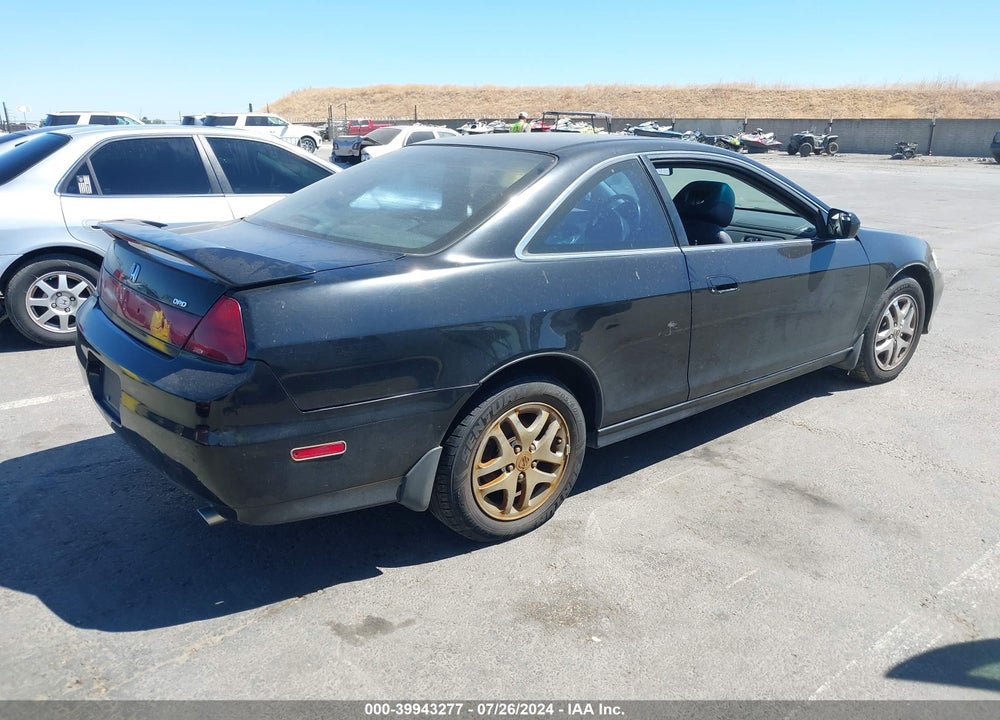 2001 HONDA ACCORD 3.0 EX VIN: 1HGCG225X1A015910