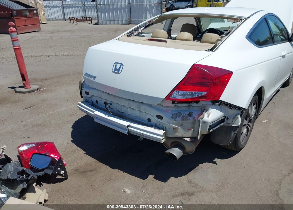 2011 HONDA ACCORD 2.4 EX-L VIN: 1HGCS1B84BA013896