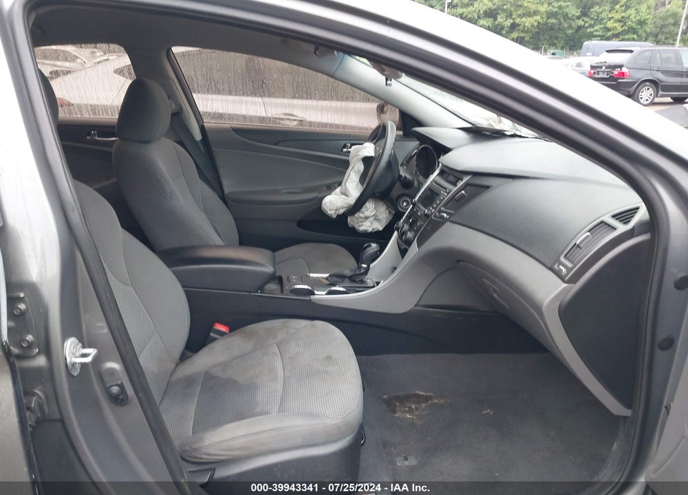 2014 HYUNDAI SONATA GLS VIN: 5NPEB4AC1EH906815
