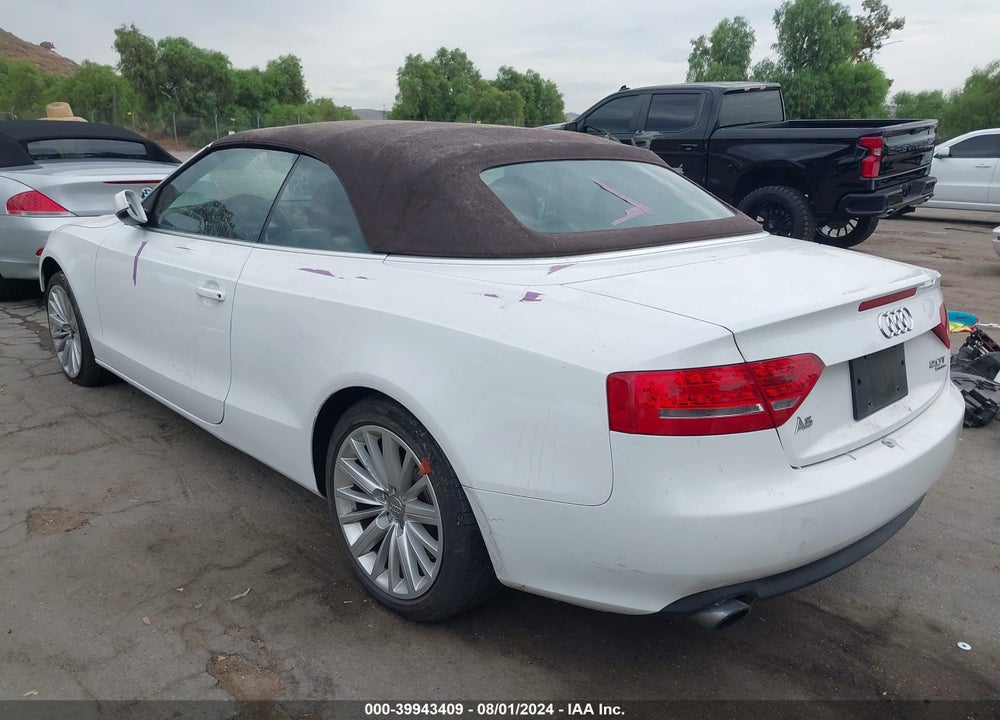 2011 AUDI A5 2.0T PREMIUM VIN: WAULFAFH0BN020055