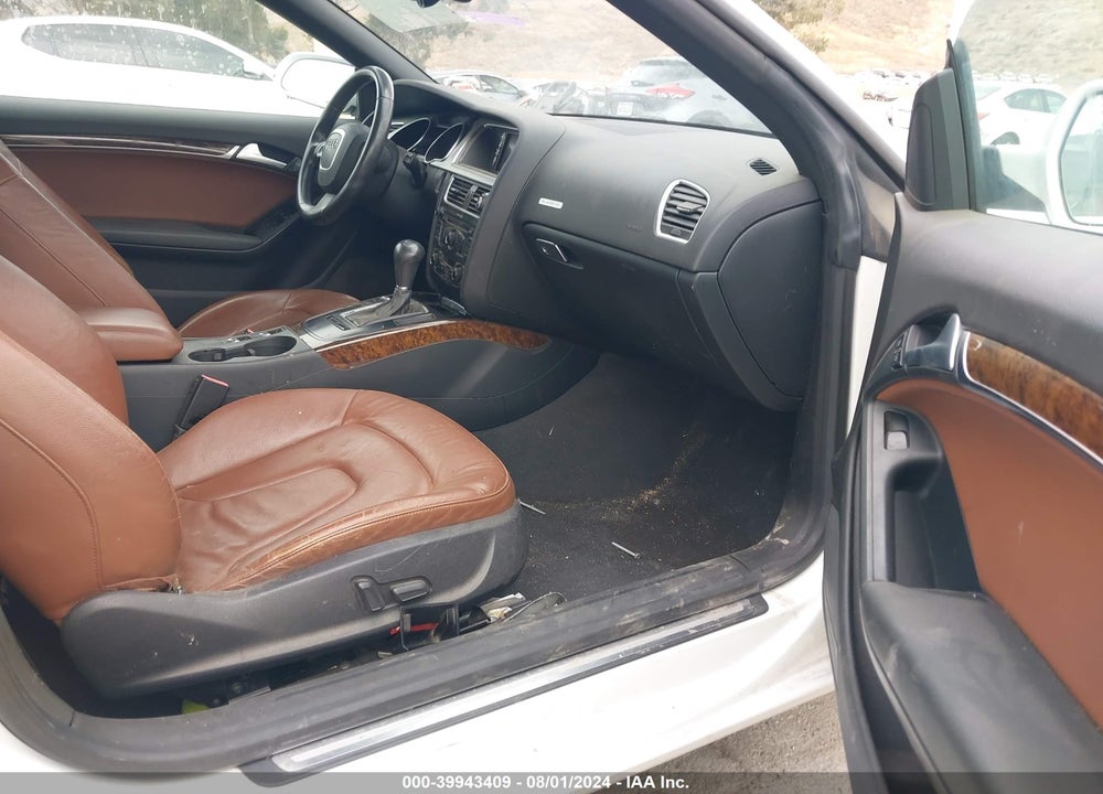 2011 AUDI A5 2.0T PREMIUM VIN: WAULFAFH0BN020055