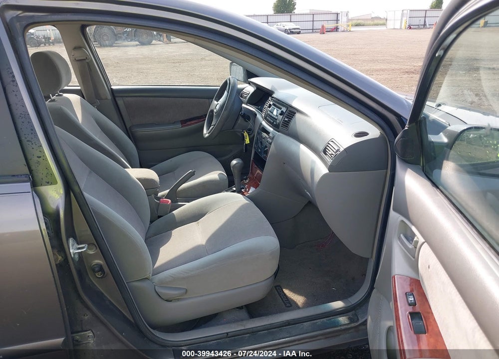 2008 TOYOTA COROLLA LE VIN: 1NXBR32E58Z950556