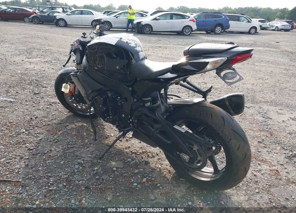 2020 SUZUKI GSX-R600 VIN: JS1GN7FAXL7100024