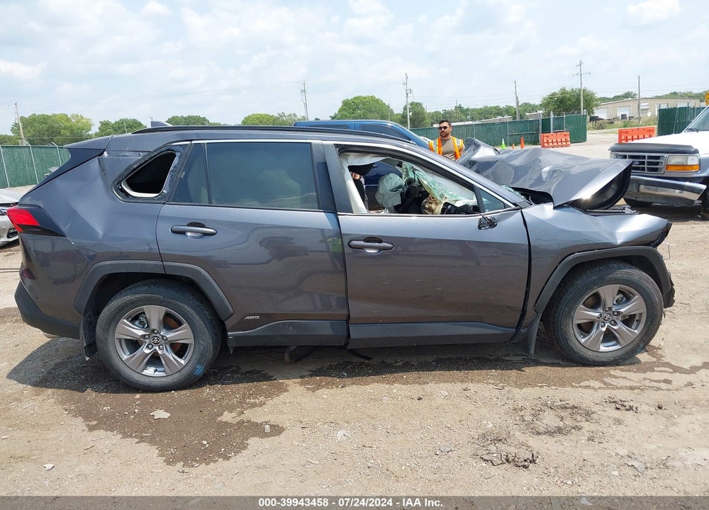 2024 TOYOTA RAV4 HYBRID XLE VIN: 4T3RWRFV7RU112915