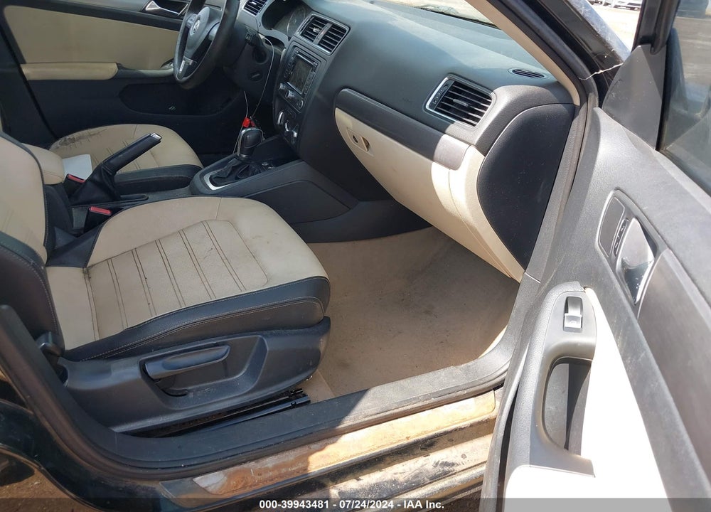 2012 VOLKSWAGEN JETTA 2.5L SEL PREMIUM VIN: 3VWLX7AJ1CM383132