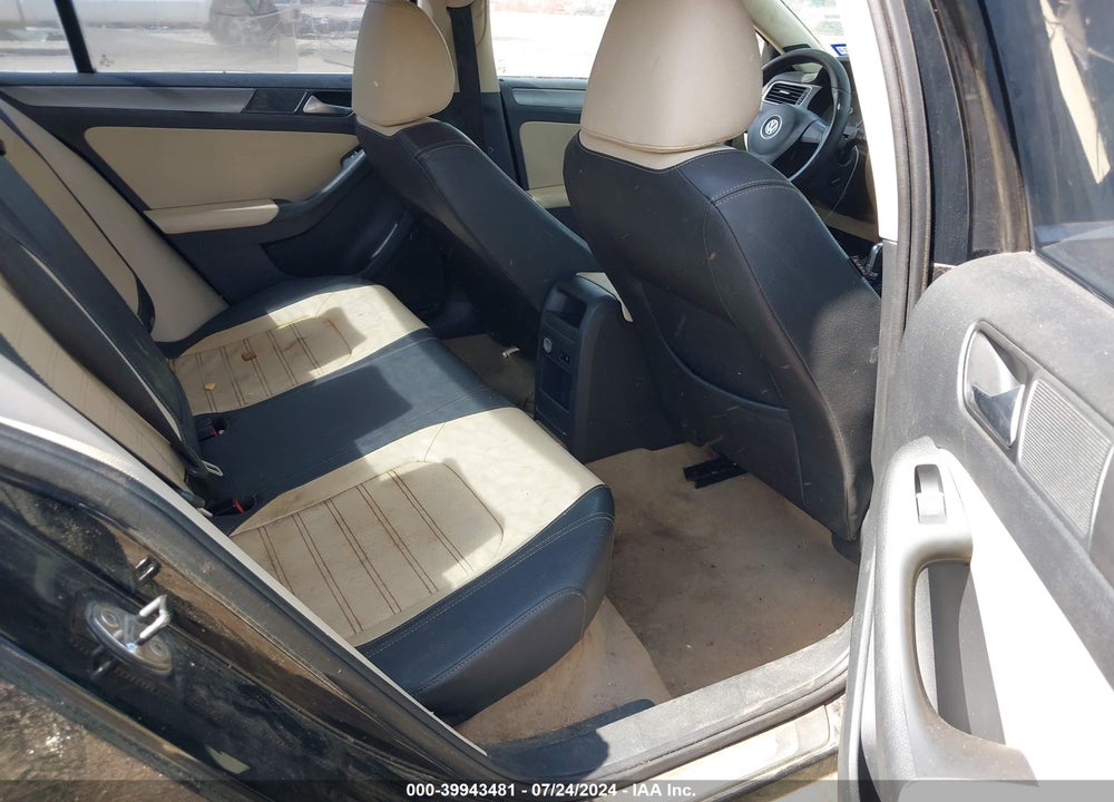2012 VOLKSWAGEN JETTA 2.5L SEL PREMIUM VIN: 3VWLX7AJ1CM383132
