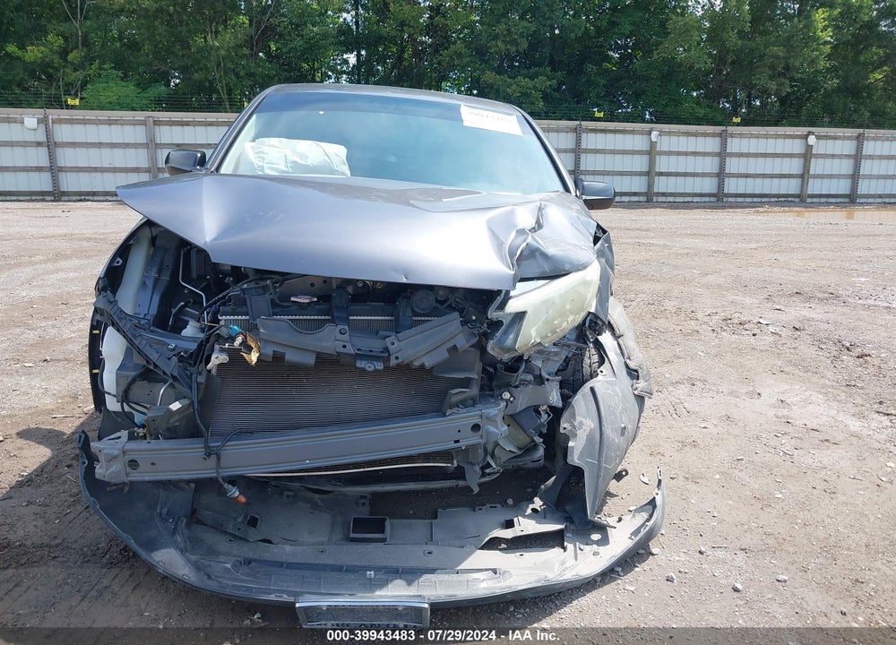 2015 HONDA CR-V LX VIN: 3CZRM3H37FG710426
