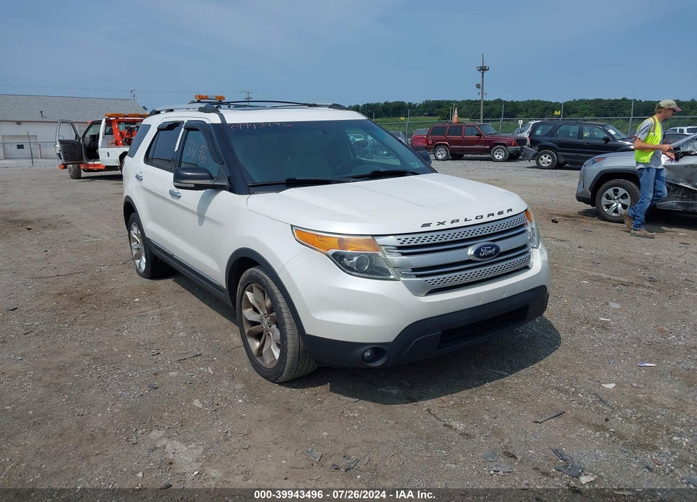 2014 FORD EXPLORER XLT VIN: 1FM5K8D83EGB49902