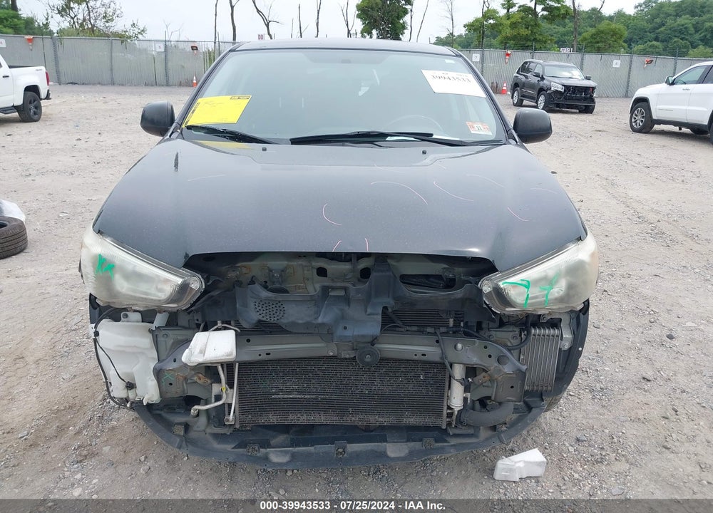 2011 MITSUBISHI OUTLANDER SPORT ES VIN: JA4AP3AU3BZ011408