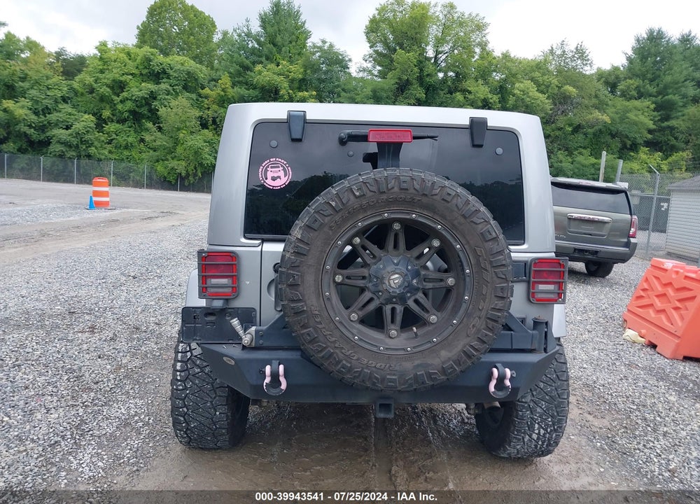 2013 JEEP WRANGLER UNLIMITED SAHARA VIN: 1C4BJWEG5DL575830