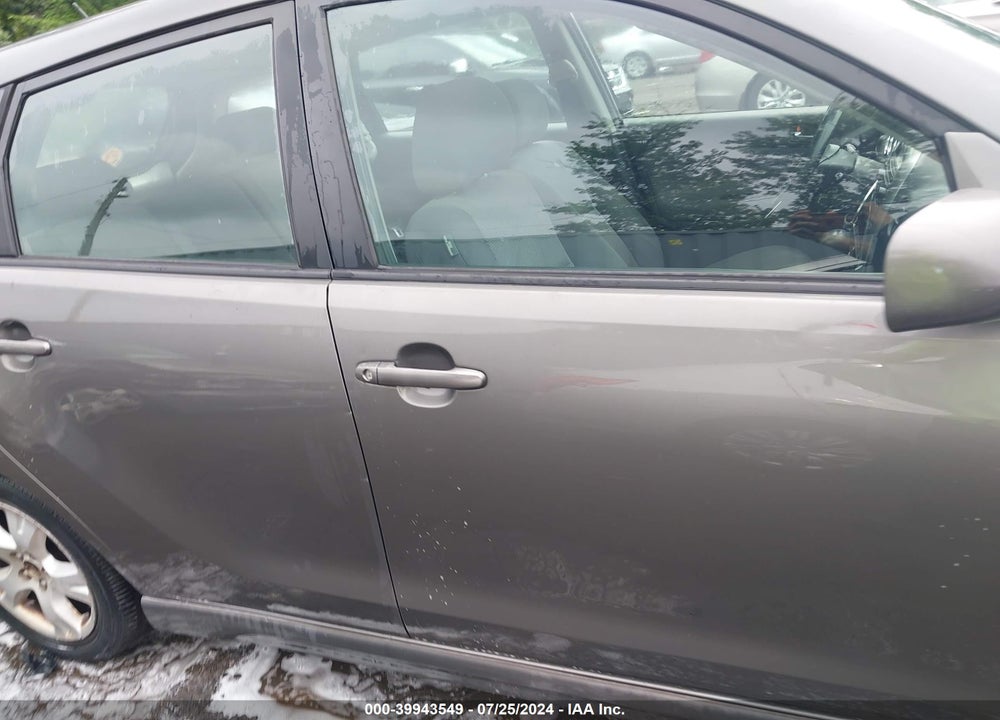 2005 TOYOTA MATRIX/XR VIN: 2T1KR30E85C493015