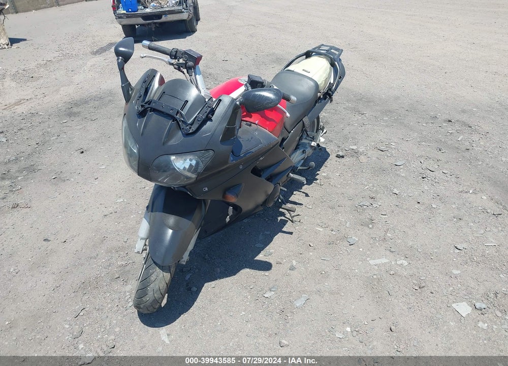 2004 YAMAHA FJR1300 VIN: JYARP07E54A002276