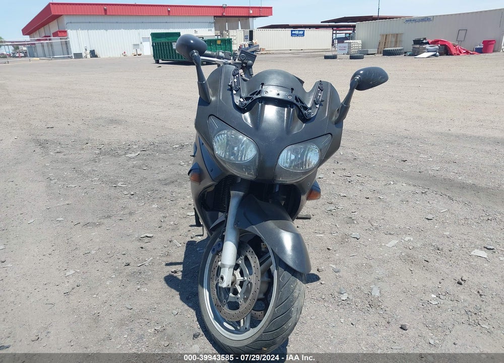 2004 YAMAHA FJR1300 VIN: JYARP07E54A002276