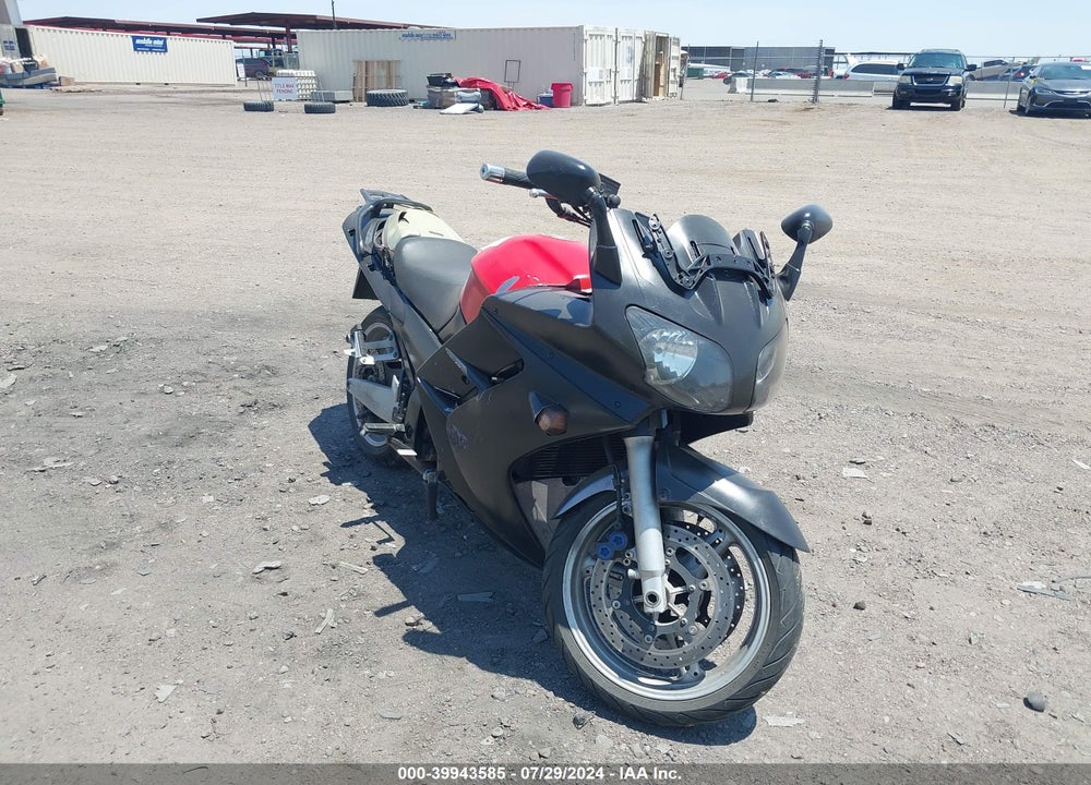 2004 YAMAHA FJR1300 VIN: JYARP07E54A002276