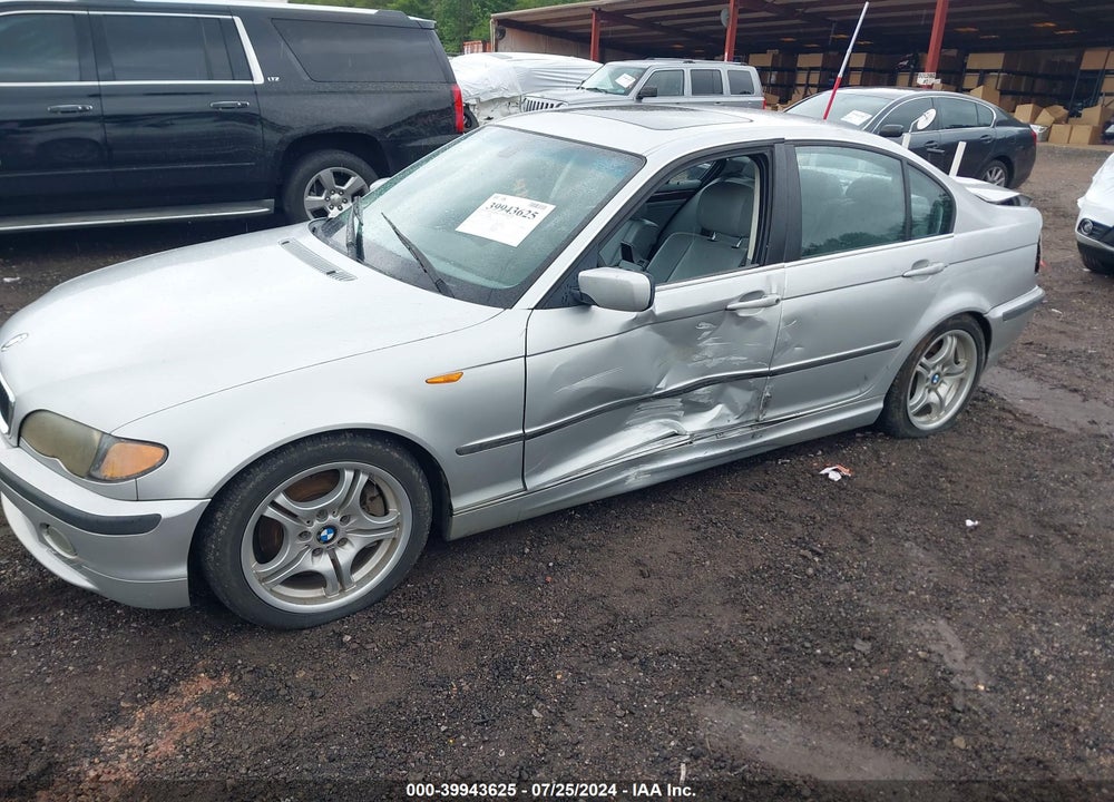 2005 BMW 330I VIN: WBAEV53435KM08813