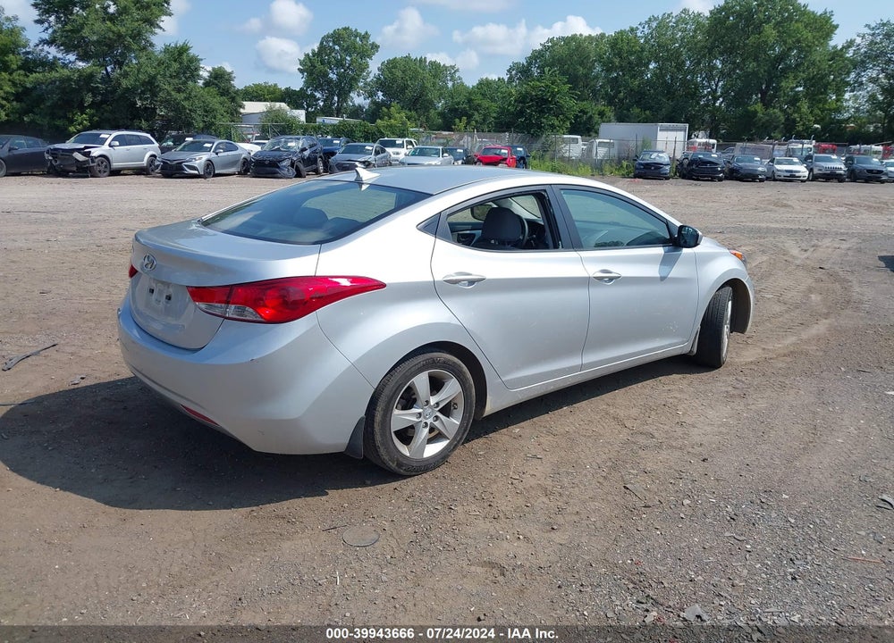 2013 HYUNDAI ELANTRA GLS VIN: KMHDH4AE2DU605319