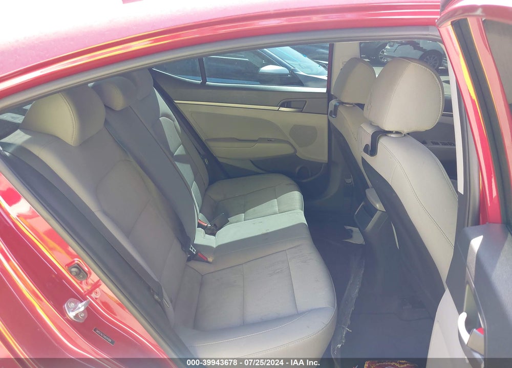 2017 HYUNDAI ELANTRA SE VIN: 5NPD74LF1HH141906