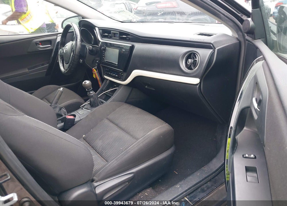 2017 TOYOTA COROLLA IM VIN: JTNKARJE4HJ529232