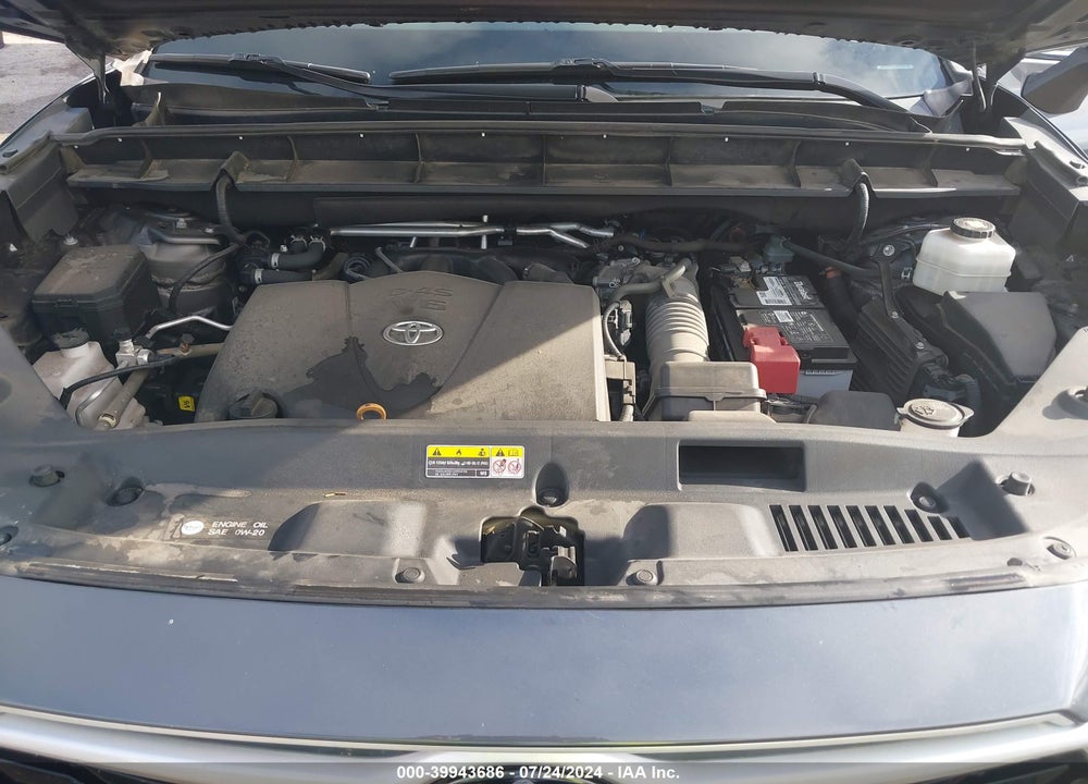 2021 TOYOTA HIGHLANDER XLE VIN: 5TDGZRAH1MS047182