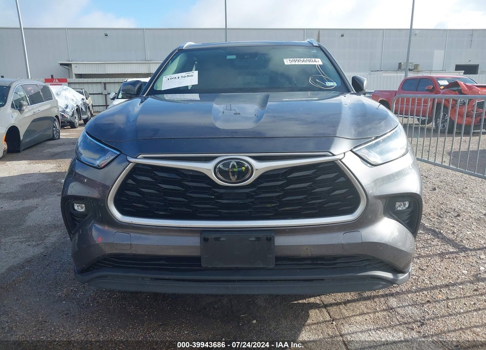 2021 TOYOTA HIGHLANDER XLE VIN: 5TDGZRAH1MS047182
