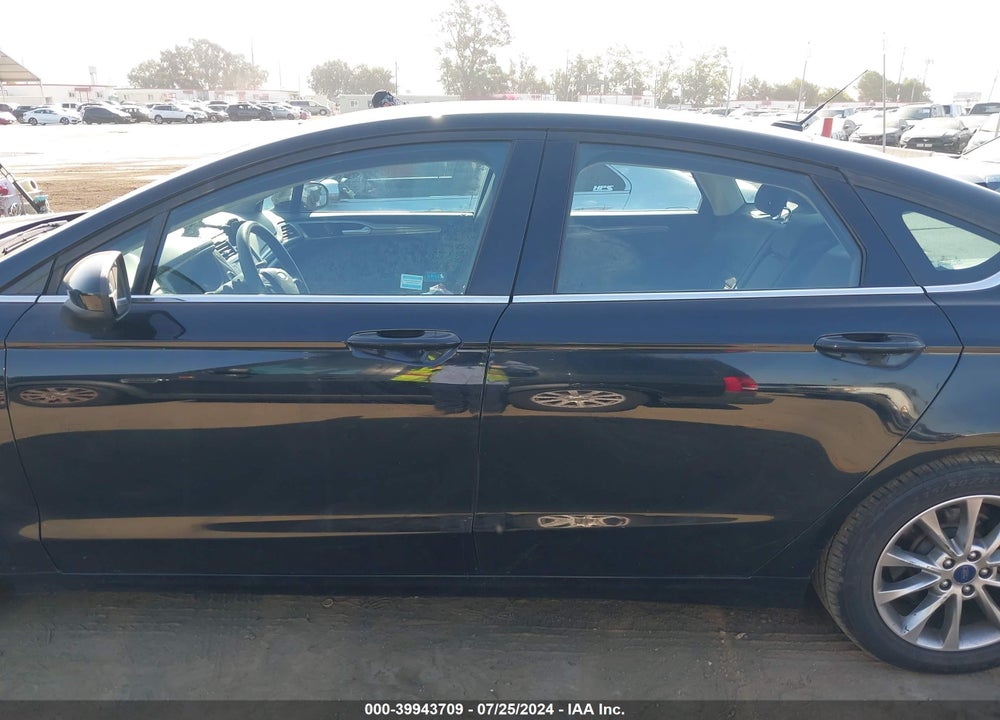 2017 FORD FUSION SE VIN: 3FA6P0HD2HR183884