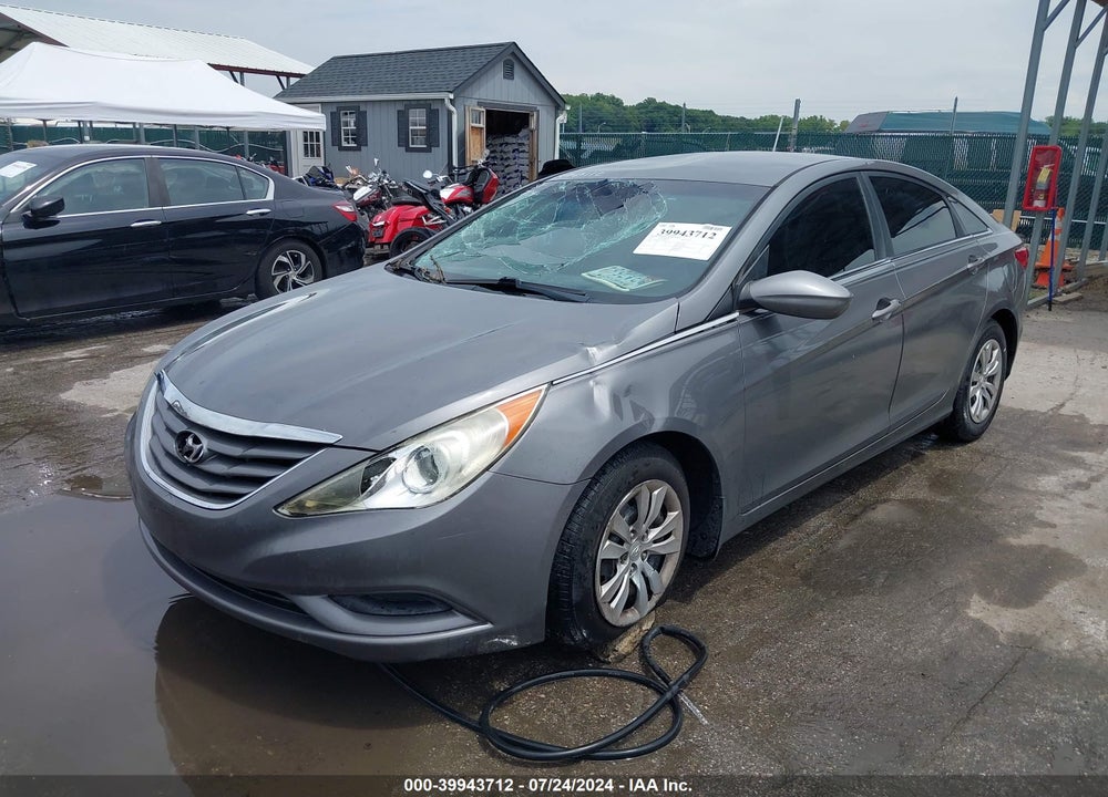 2011 HYUNDAI SONATA VIN: 5NPEB4AC6BH240613