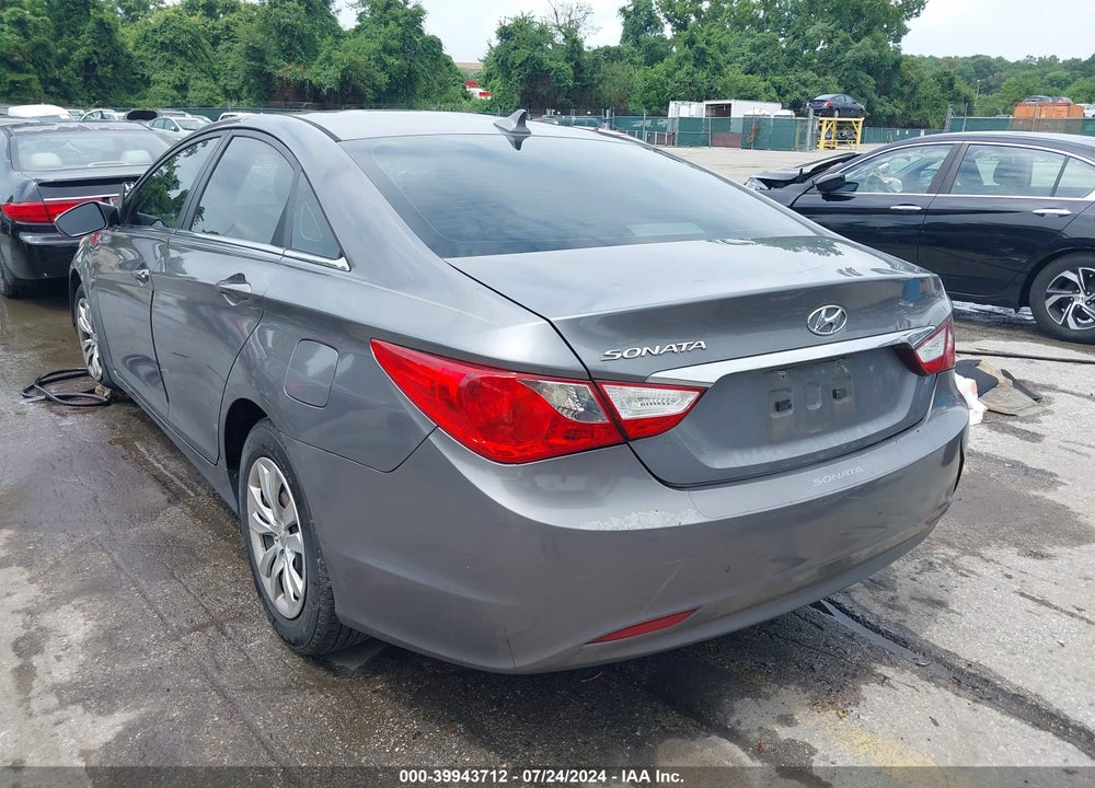 2011 HYUNDAI SONATA VIN: 5NPEB4AC6BH240613