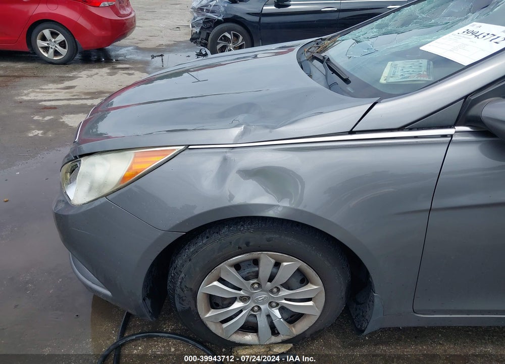 2011 HYUNDAI SONATA VIN: 5NPEB4AC6BH240613