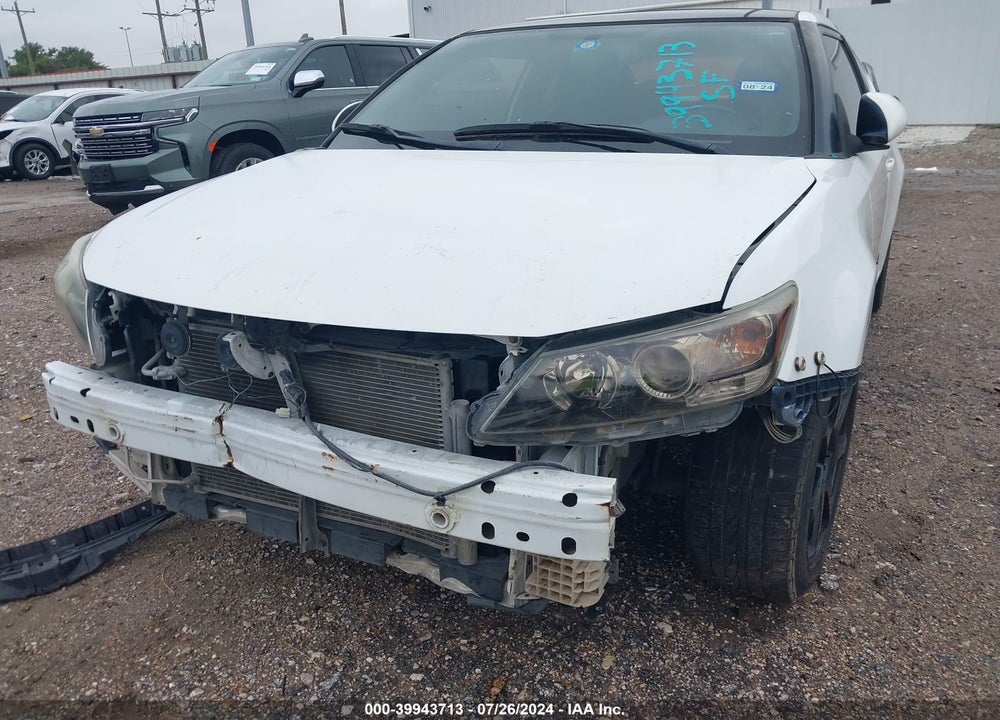 2011 SCION TC VIN: JTKJF5C71B3011107
