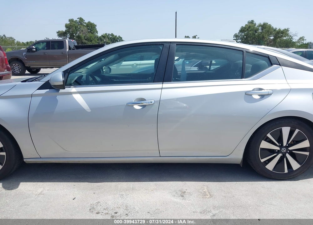 2022 NISSAN ALTIMA SV FWD VIN: 1N4BL4DV2NN302127