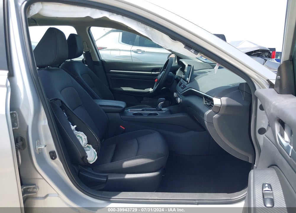 2022 NISSAN ALTIMA SV FWD VIN: 1N4BL4DV2NN302127