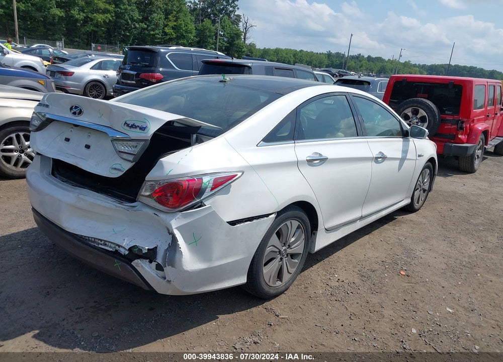 2015 HYUNDAI SONATA HYBRID LIMITED VIN: KMHEC4A40FA127917