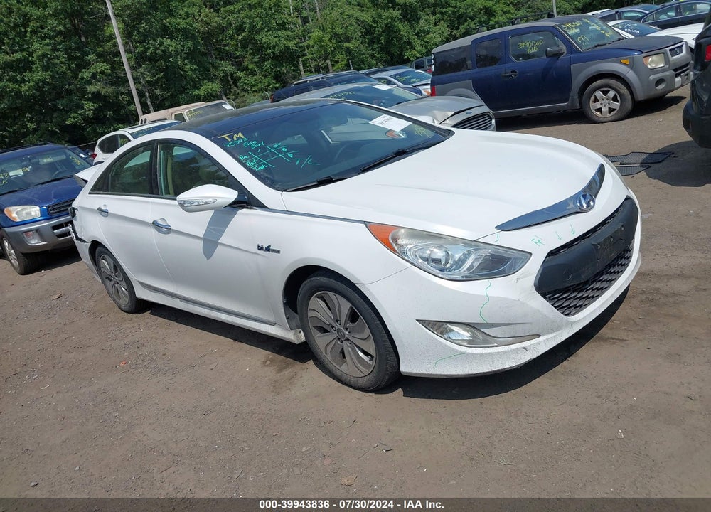2015 HYUNDAI SONATA HYBRID LIMITED VIN: KMHEC4A40FA127917
