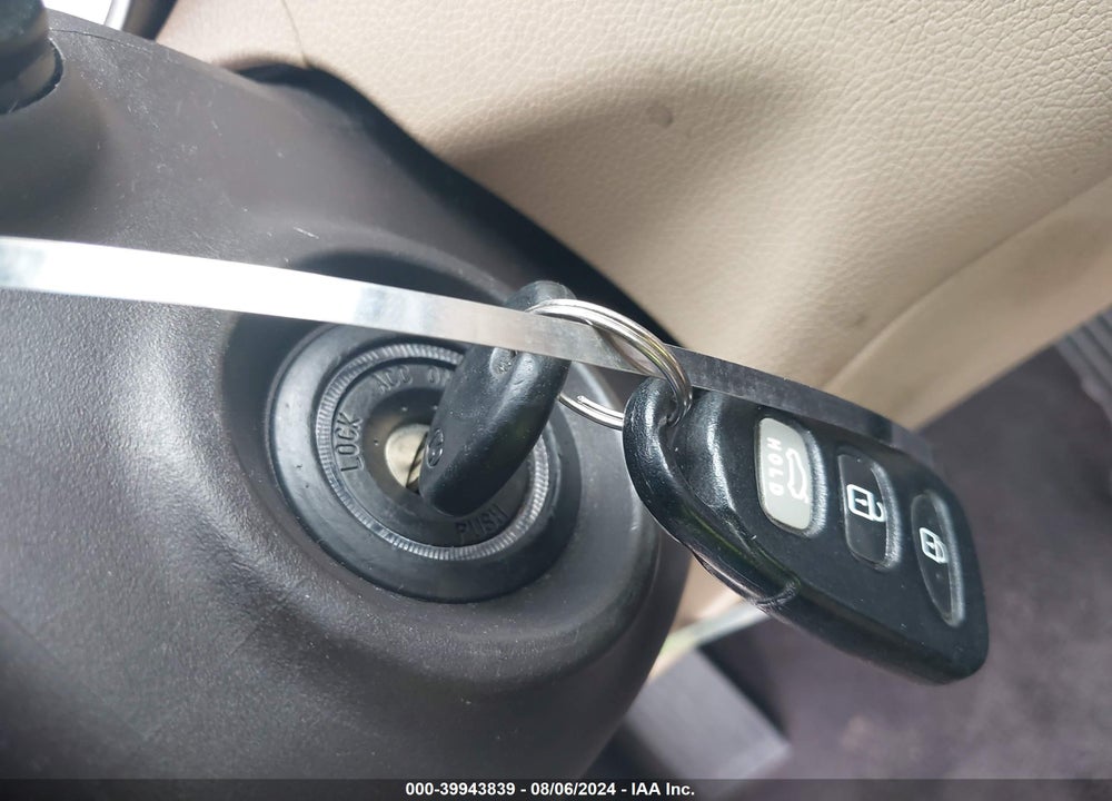 2011 HYUNDAI ELANTRA LIMITED (ULSAN PLANT) VIN: KMHDH4AE9BU135514