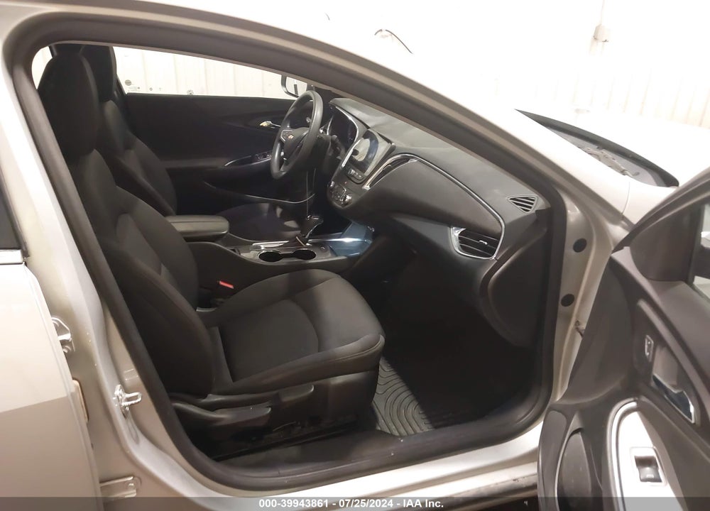 2019 CHEVROLET MALIBU LT VIN: 1G1ZD5ST8KF111159