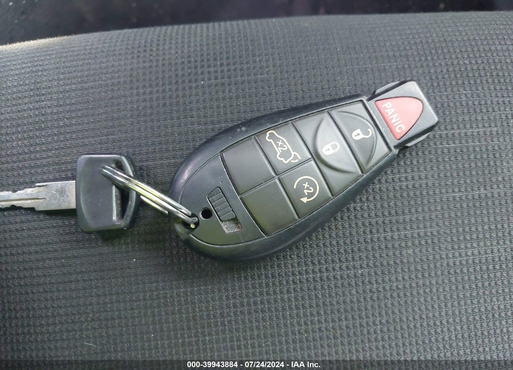 2012 JEEP GRAND CHEROKEE VIN: 1C4RJFAG0CC220132