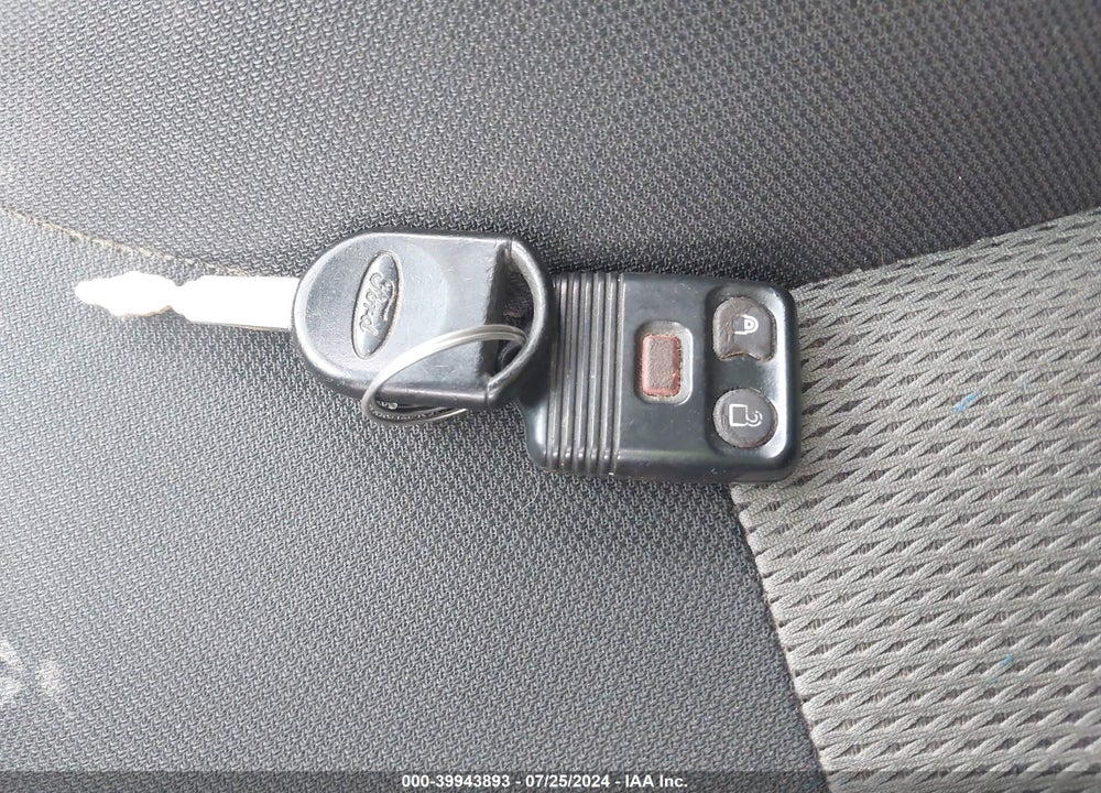 2007 FORD ESCAPE XLT/XLT SPORT VIN: 1FMCU93117KA20083
