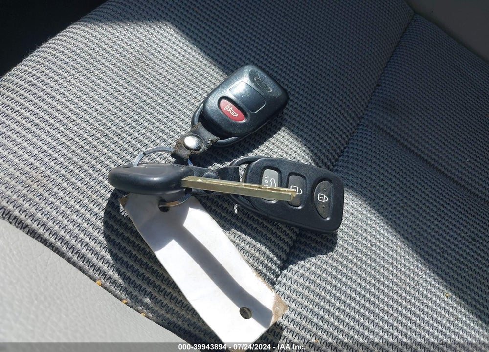 2013 HYUNDAI VELOSTER BASE W/GRAY VIN: KMHTC6AD1DU126824