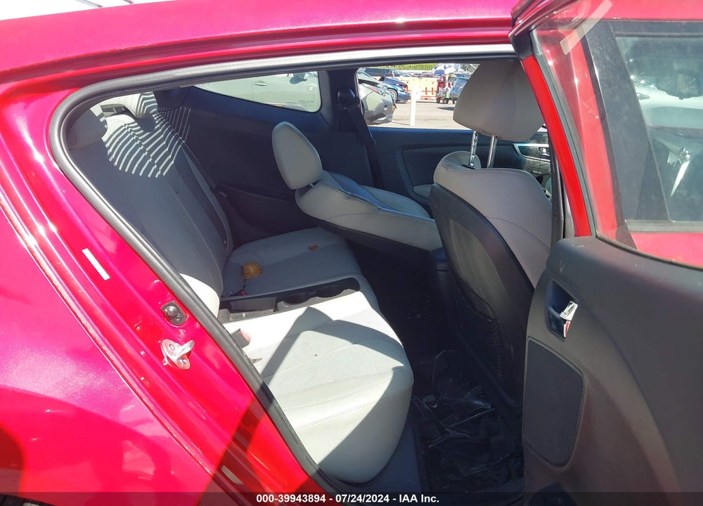 2013 HYUNDAI VELOSTER BASE W/GRAY VIN: KMHTC6AD1DU126824