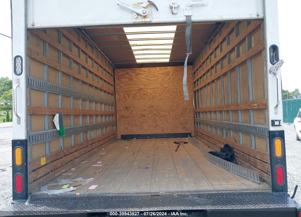 2016 ISUZU NPR DSL REG AT VIN: JALC4W168G7001792