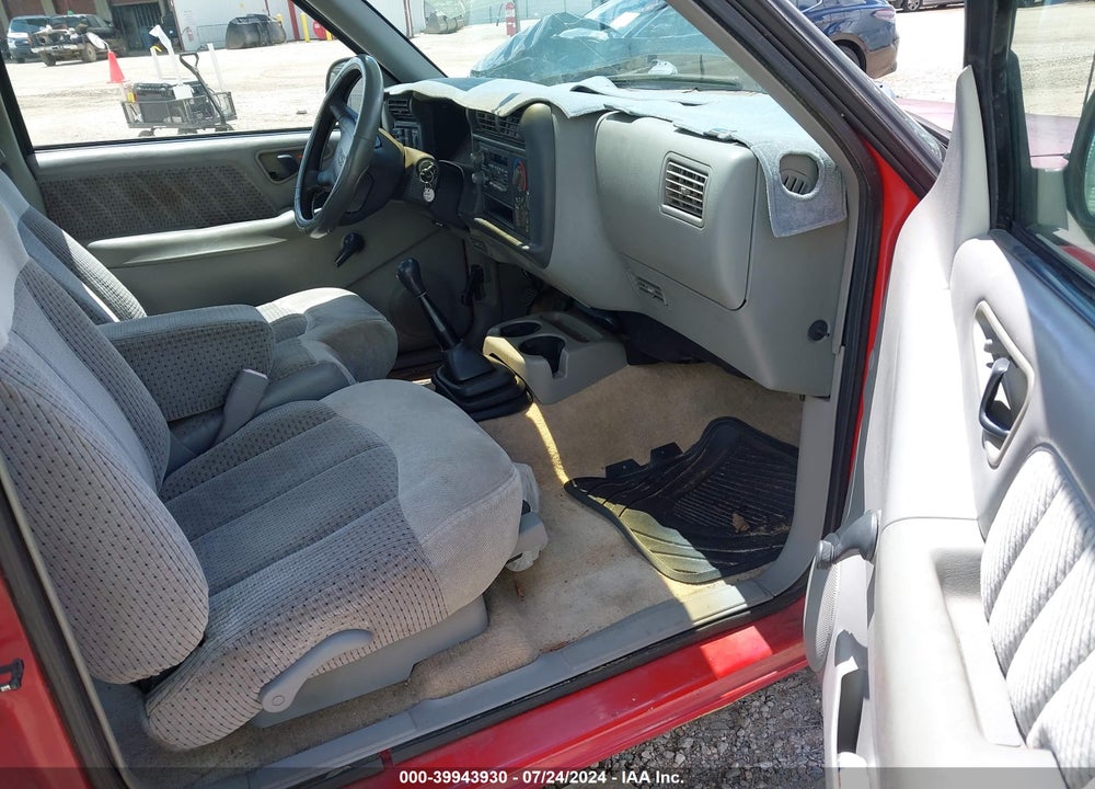 1996 GMC SONOMA VIN: 1GTCS1945T8513771