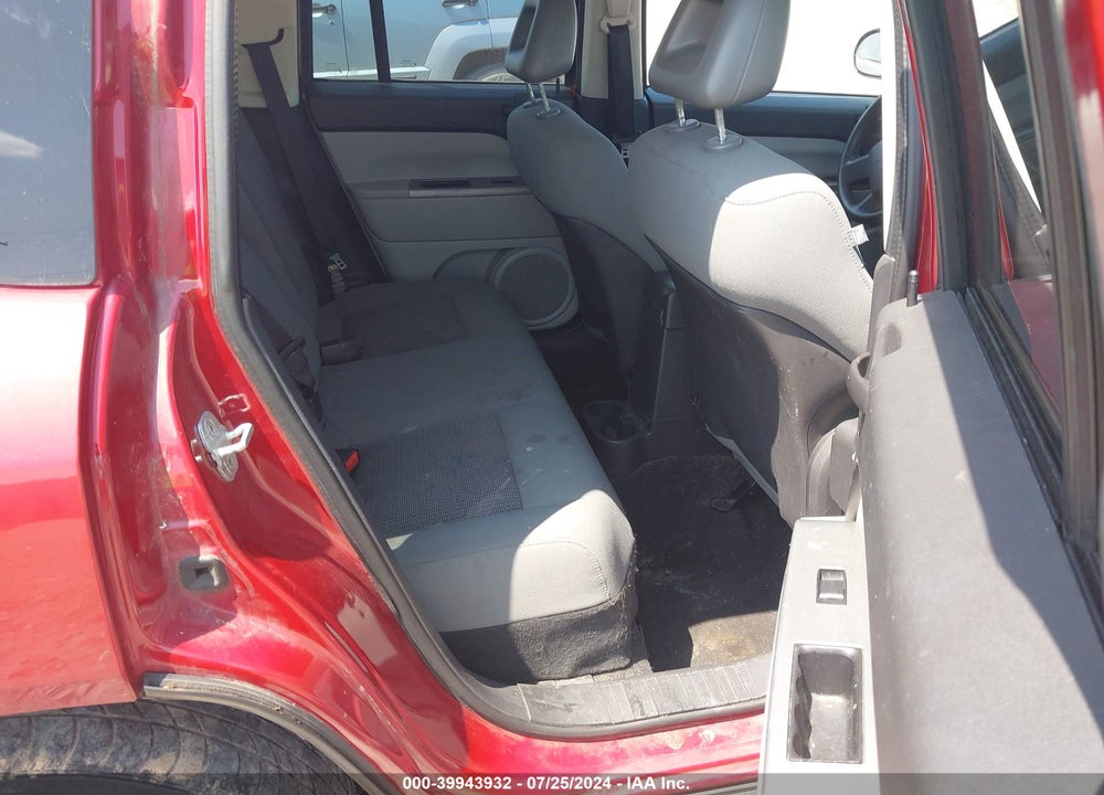 2007 JEEP COMPASS SPORT VIN: 1J8FF47W87D207208