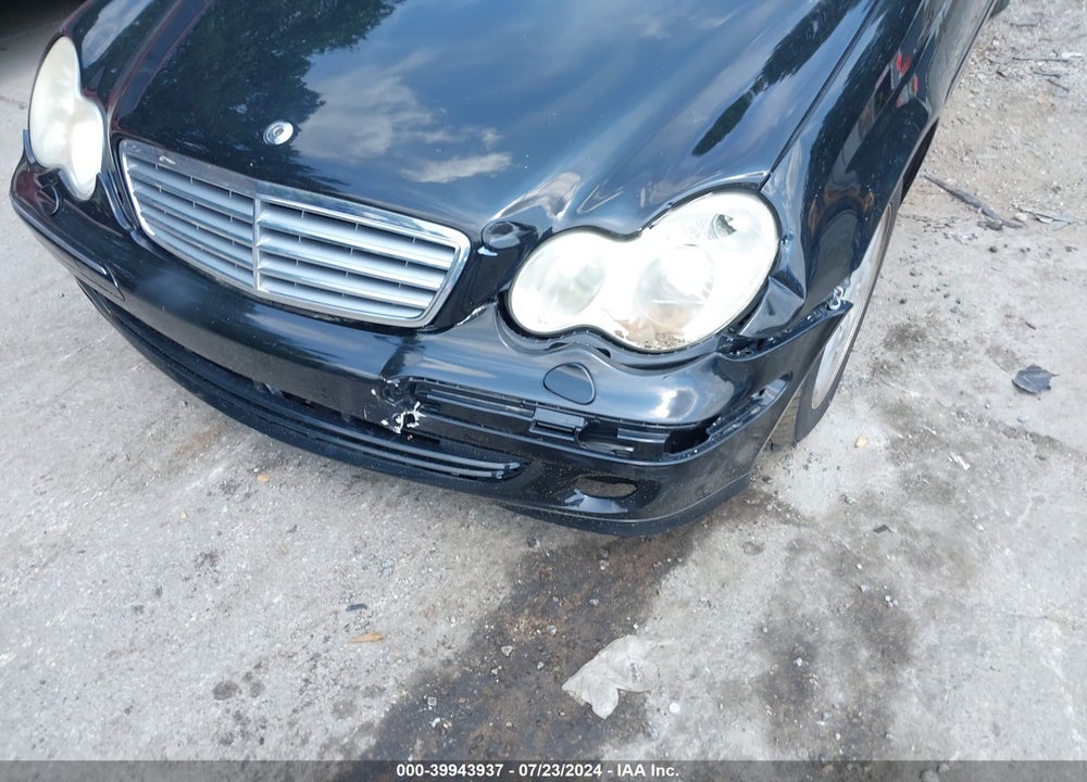 2005 MERCEDES-BENZ C 320 LUXURY 4MATIC VIN: WDBRF84J75F568384