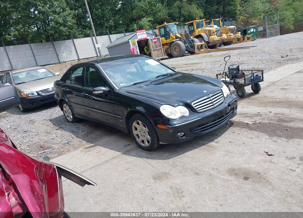 2005 MERCEDES-BENZ C 320 LUXURY 4MATIC VIN: WDBRF84J75F568384