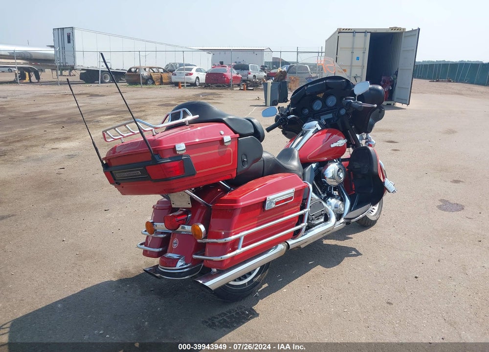 2011 HARLEY-DAVIDSON FLHTCU SHRINE VIN: 1HD1FL417BB663174
