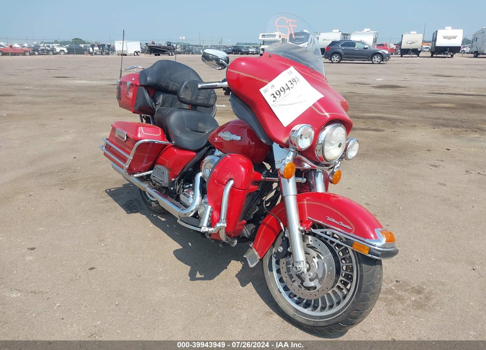 2011 HARLEY-DAVIDSON FLHTCU SHRINE VIN: 1HD1FL417BB663174