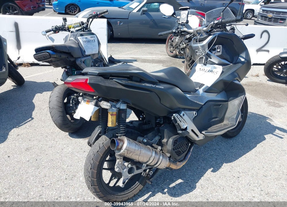 2021 HONDA ADV150 A VIN: MLHKF3858M5001444